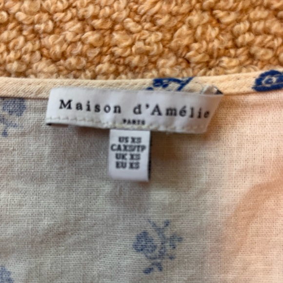 Linen Set - Picture 2 of 3